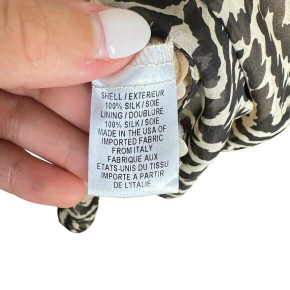 Milly Brown Tan Zebra Animal Print 100% Silk Short Sleeve Blouse - Picture 11 of 12